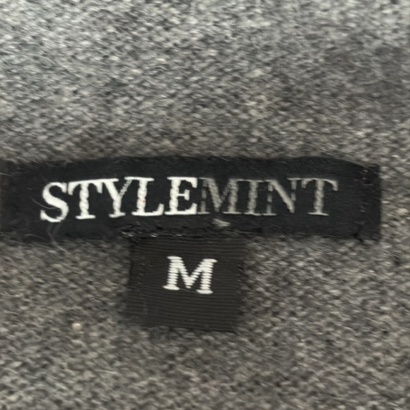 StyleMint 100% Cashmere Cowl Neck Colorblock Striped Sweater - Size Medium - Picture 4 of 6